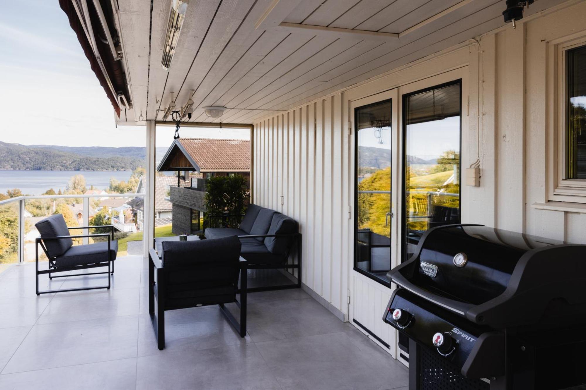 Leilighet Med Flott Uteplass Ulefoss Esterno foto